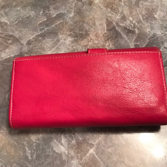 Pink Wallet - Picture 2 of 6